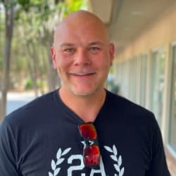 patient Dustin headshot